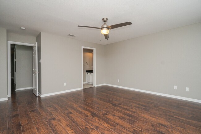Building Photo - 16031 Cassandra Park St