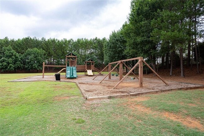 Building Photo - 216 Village Square Dr