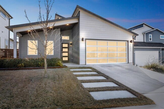 Primary Photo - 7005 Boyle Dr