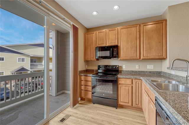 Building Photo - 9558 Pearl Cir