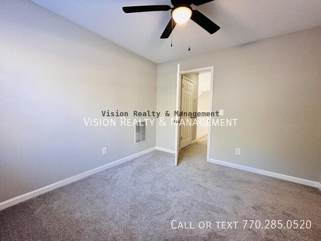 Building Photo - 51 Highland Way