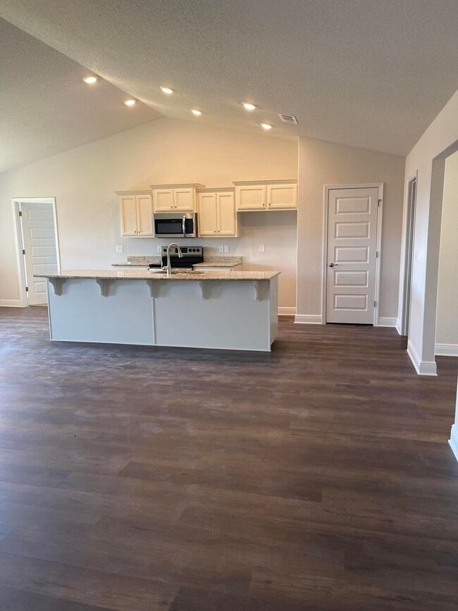 Building Photo - Newest/Largest home on the market in Crest...