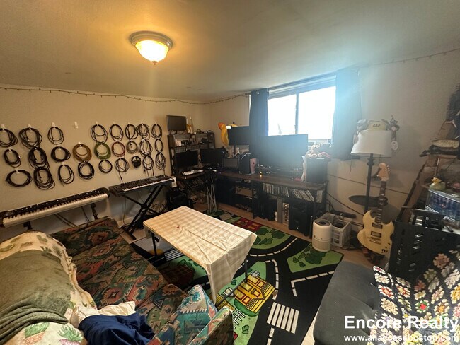 Building Photo - 69 Chiswick Rd