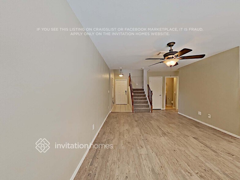 Building Photo - 8019 Torremolinos Ave