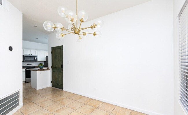 Building Photo - 11333 N 92nd St