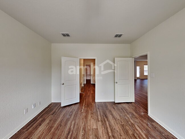 Building Photo - 7931 Bluewater Cove