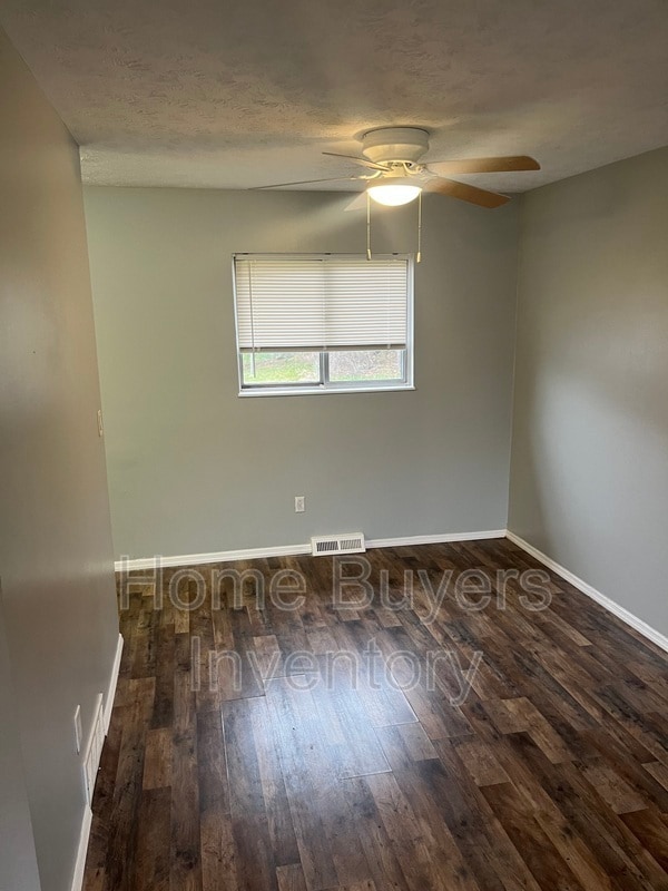 Building Photo - 536 Hyatt Ave