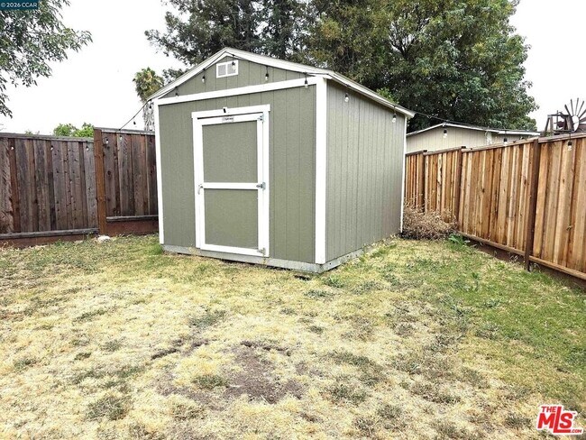 Building Photo - 2068 Revere Dr