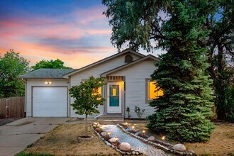 Building Photo - 2 Bed/1 Bath Close to Buckley Space Force