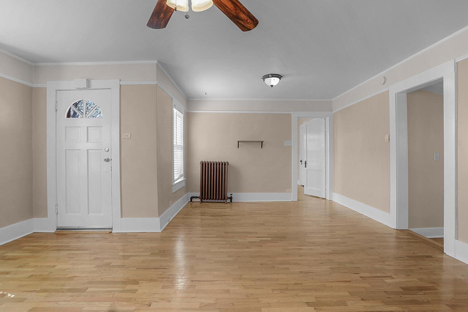 Building Photo - Well-Maintained Cottage with Private Yard ...
