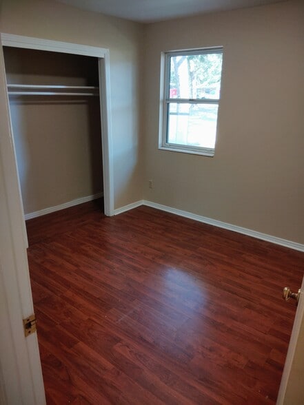 Bed 3 - 3075 Patricia Dr