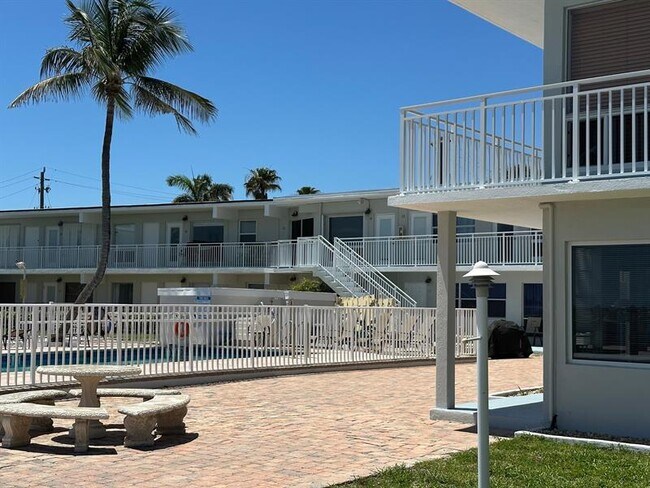 Primary Photo - 2508 Bay Dr