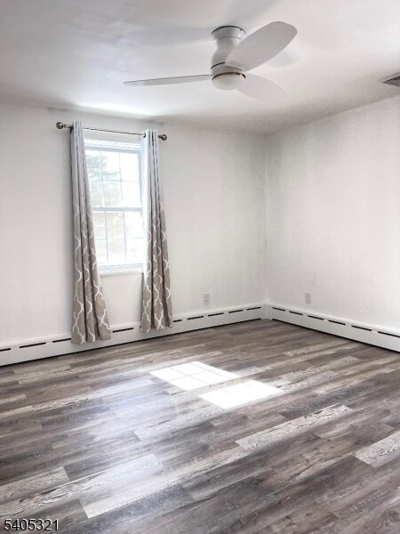 Building Photo - 3 Meadow Dr