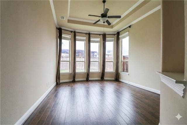 Building Photo - 2866 Nottingham Dr