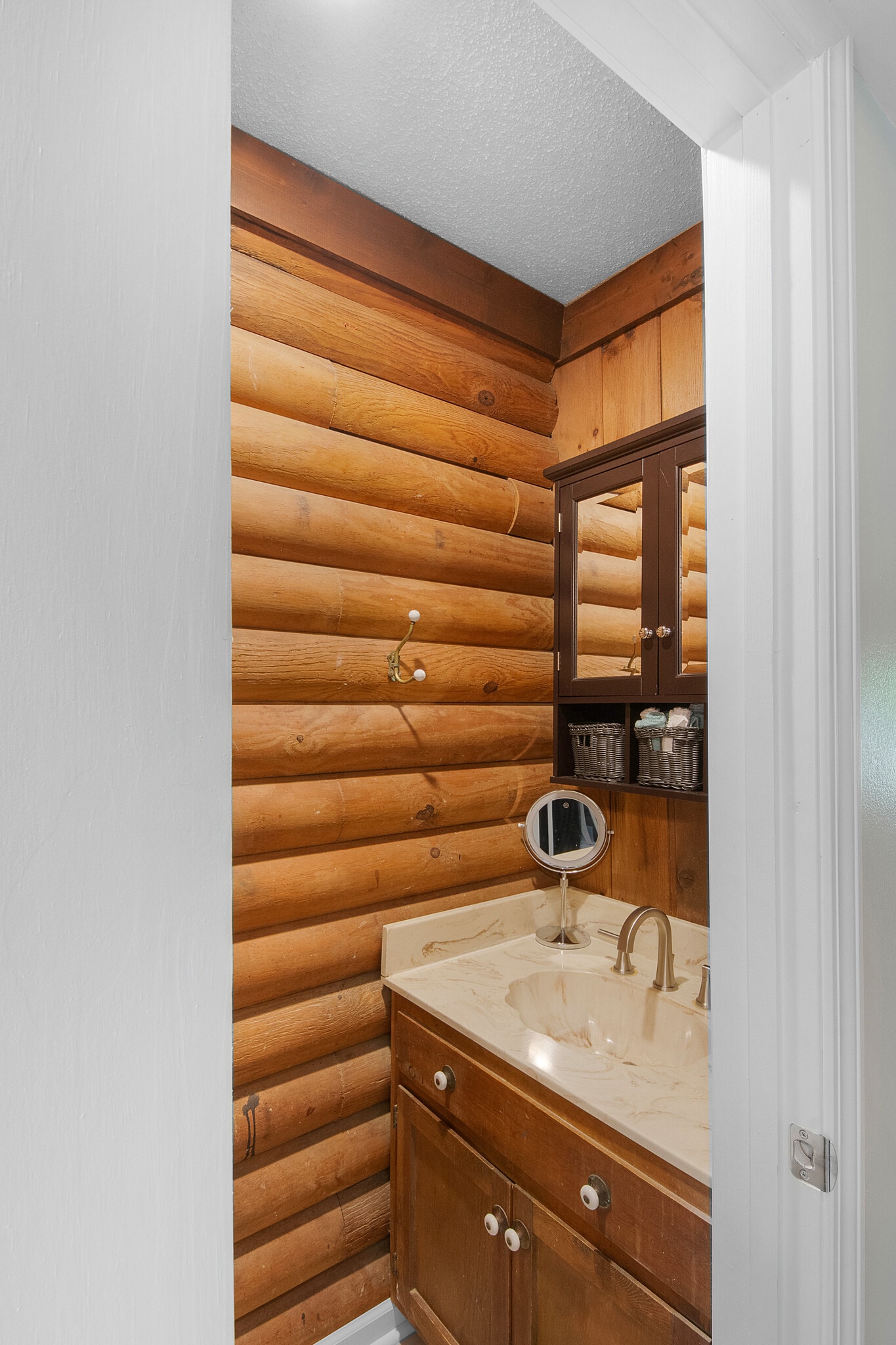 Building Photo - 129 Needles Ct