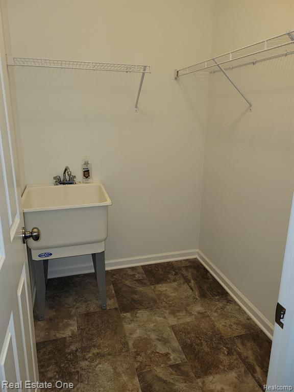 Building Photo - 7722 Ryder Dr