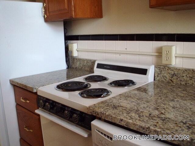 Building Photo - 50 Babcock St