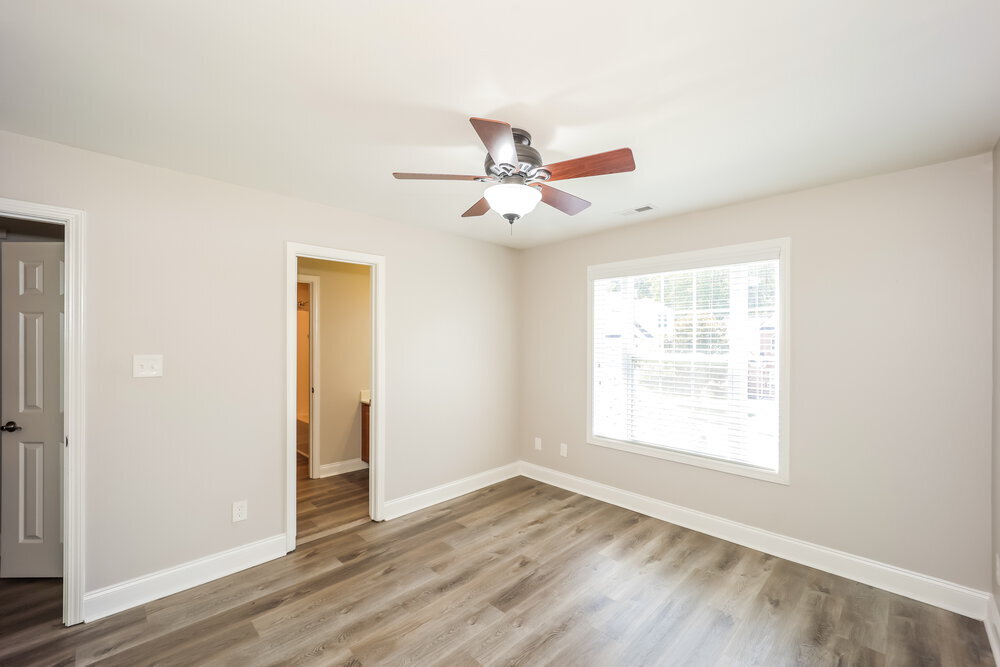 Building Photo - 106 Fairway Dr