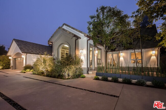 Primary Photo - 210 S Westgate Ave