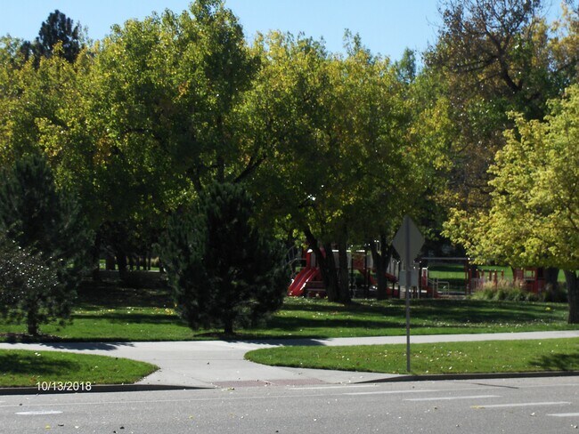 Building Photo - 8418 Everett Way