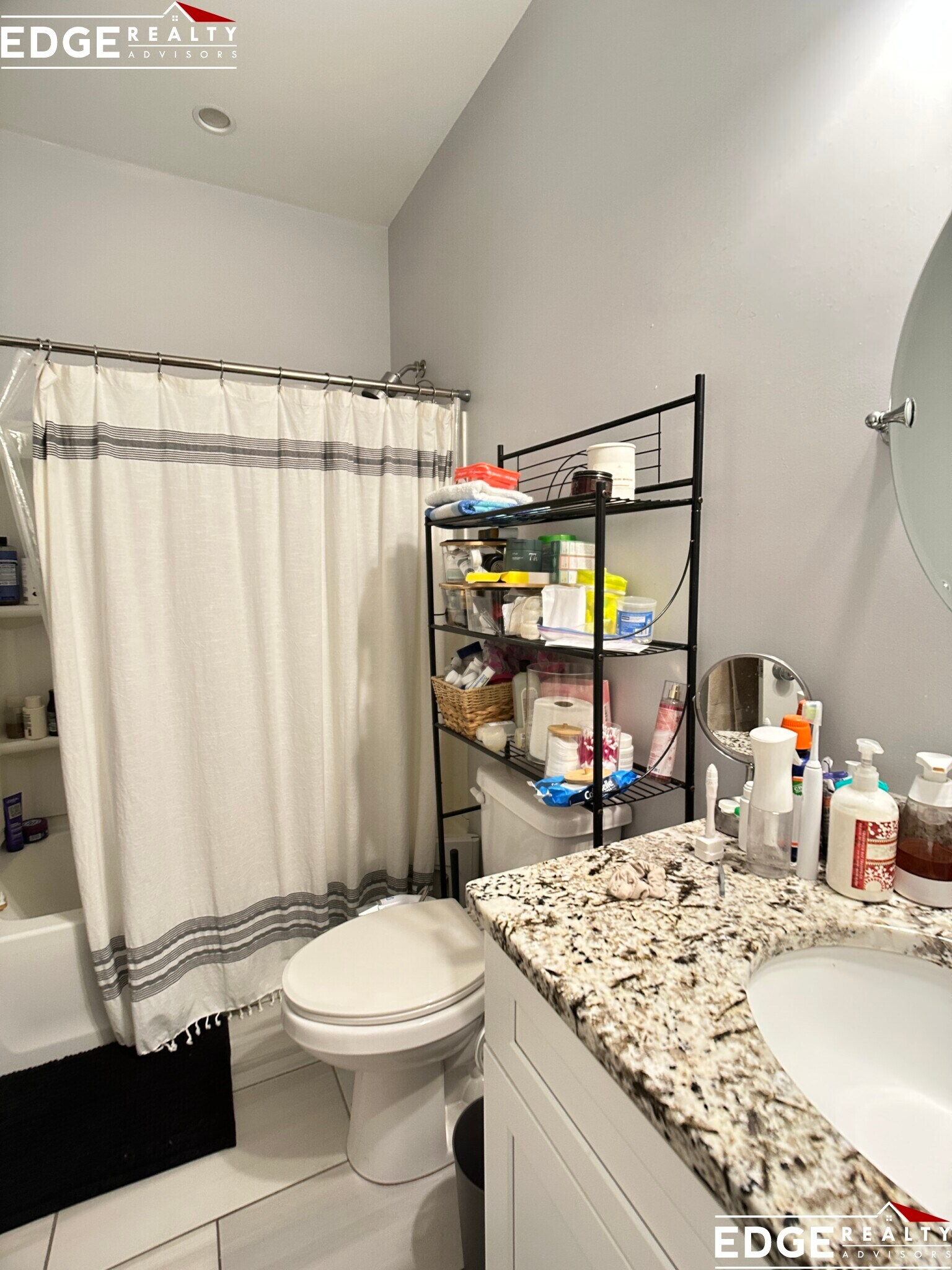 Building Photo - 12 Islington St