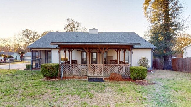Building Photo - 112 Oakland Dr