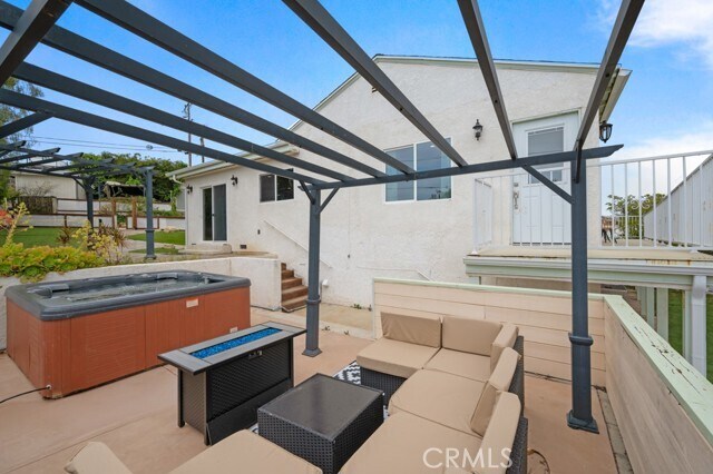 Building Photo - 6457 Via De Anzar
