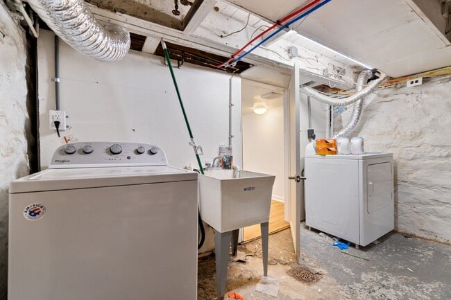 Building Photo - Renovated Home - Downtown Millvale