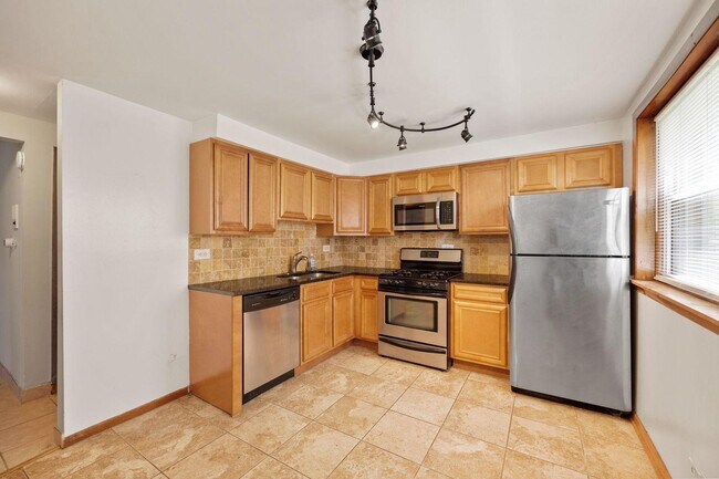 Building Photo - 8440 W 95th St