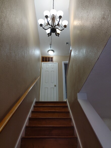 Building Photo - 12600 Copperwood Dr NE