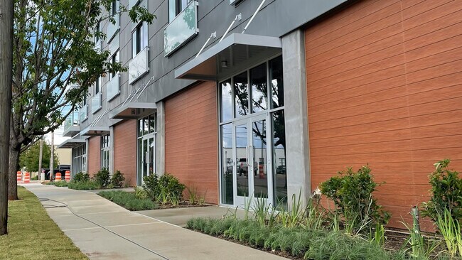 Building Photo - 2901 4th Ave S
