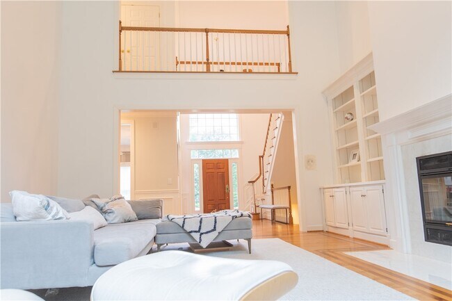 Building Photo - 52 Meadow Cove Rd