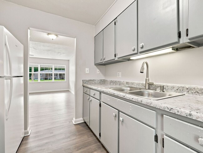 Building Photo - Welcome to 205 5th Avenue