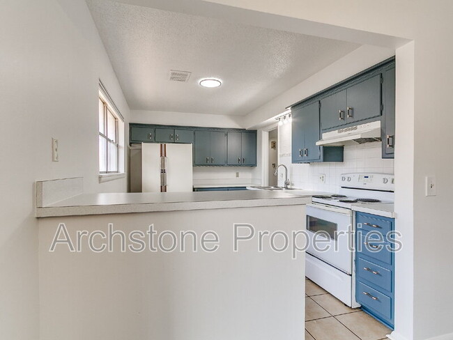 Building Photo - 4508 NW 26th St