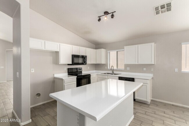 Building Photo - 8328 W Forest Grove Ave