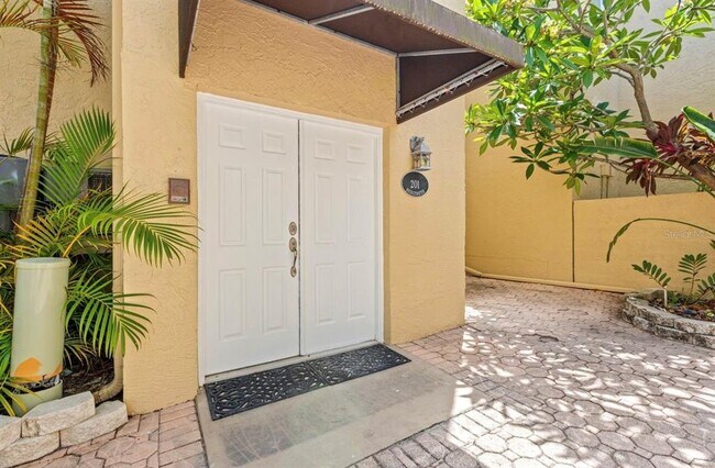 Building Photo - 487 Pinellas Bayway S