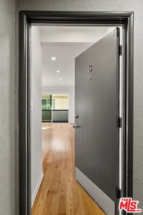 Building Photo - 1425 N Harper Ave