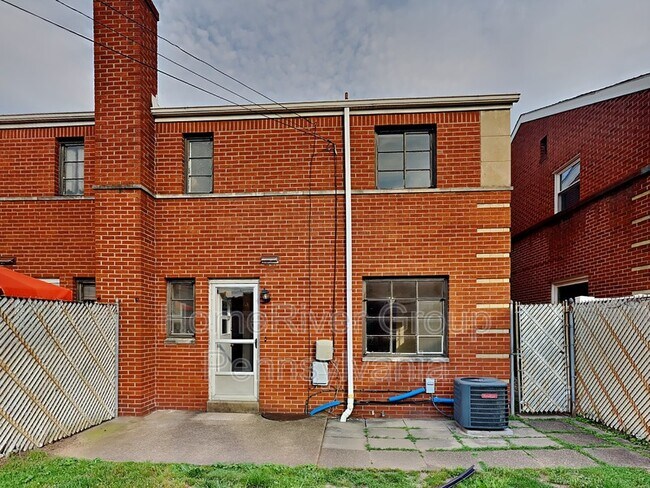 Building Photo - 110 Eastern Ave