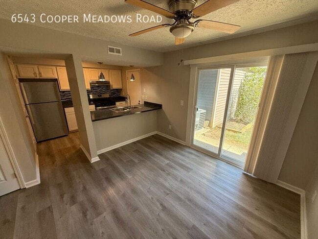 Building Photo - 6543 Cooper Meadows Rd