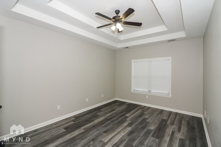 Building Photo - 40 Abbey Rd