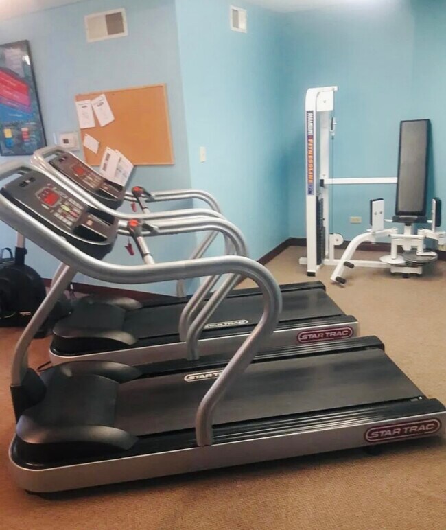 Building Photo - 3255 Kirchoff Rd