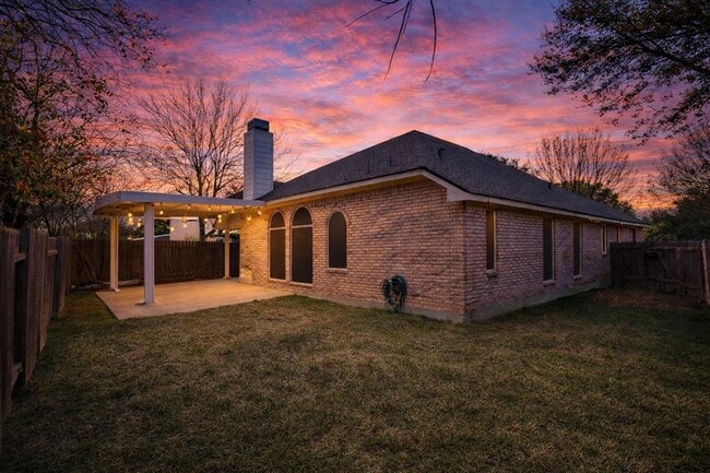 Building Photo - 13506 Lamplight Village Ave