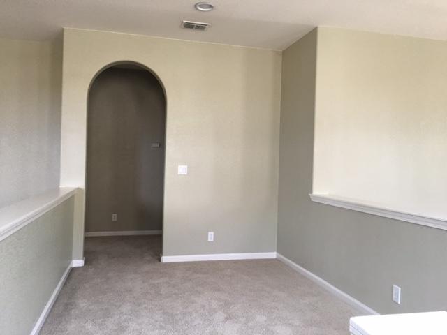 Building Photo - 738 Chandon Dr