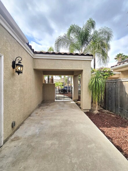 Building Photo - 29960 Blackheath Dr