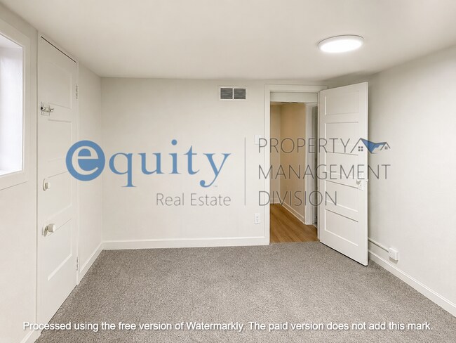 Building Photo - 632 S 900 E