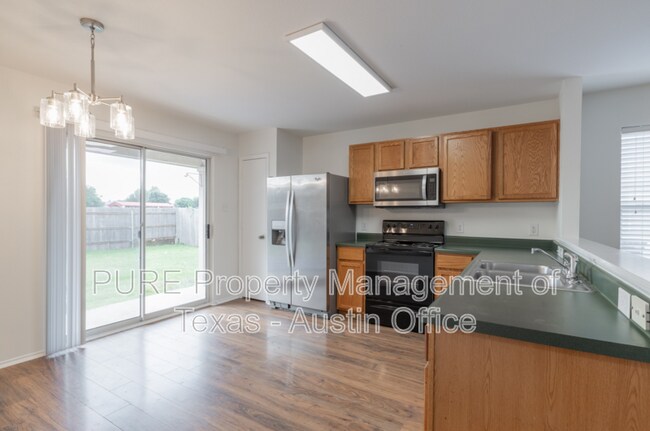 Building Photo - 306 Quail Hollow Dr