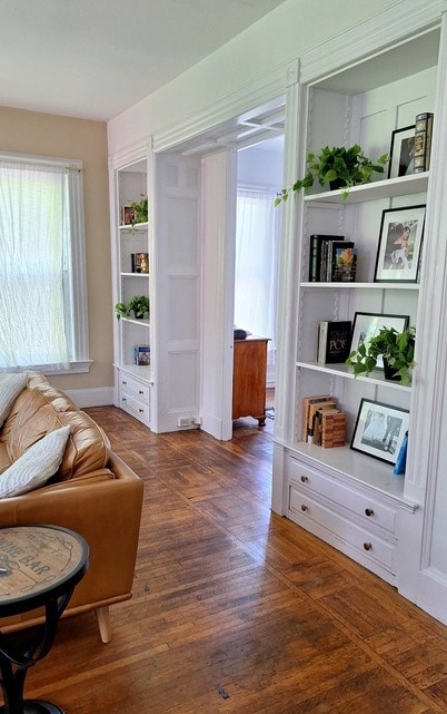 Living Rm - 142 Edwards St