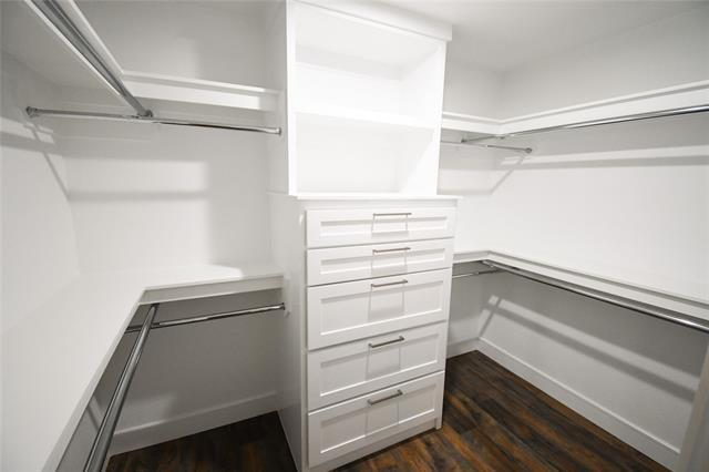 Building Photo - 2641 Magnolia Dr