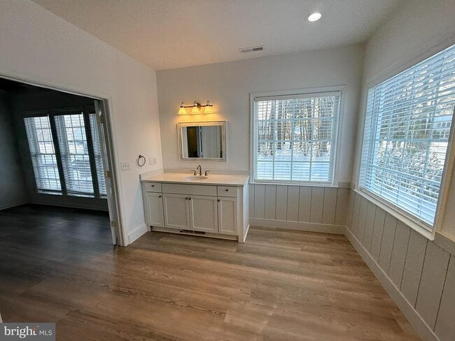 Building Photo - 29679 Janets Way