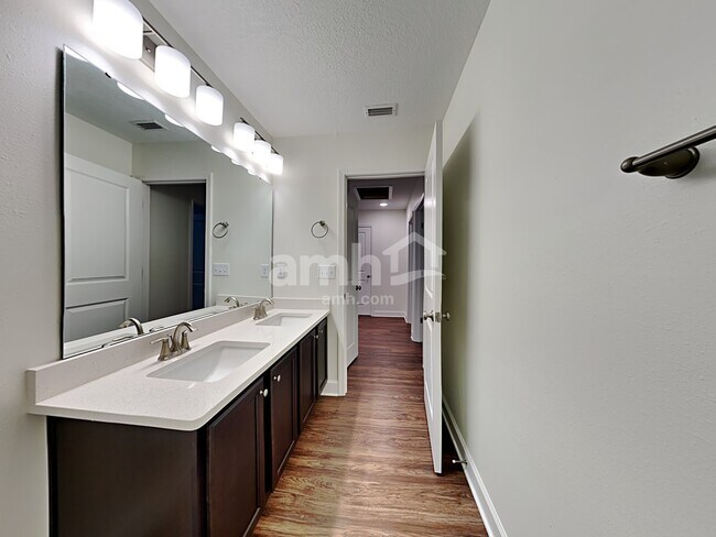 Building Photo - 12271 Sapp Rd